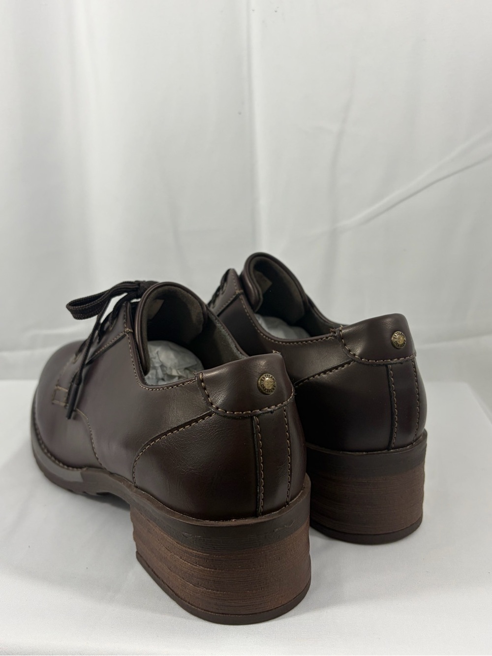NWT Eastland Women’s Size 8.5 Dark Brown Lace-Up Casual Oxfords - Picture 7 of 10